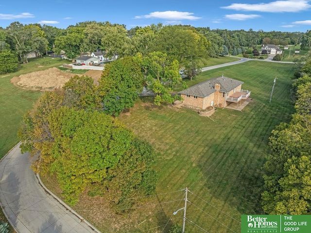 7415 S 20 Street, Bellevue, NE 68147