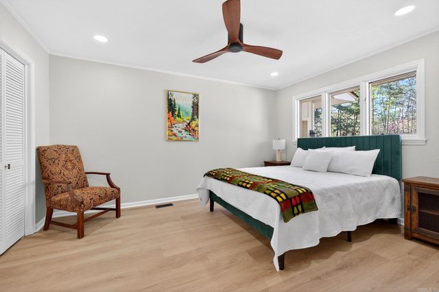 13 Ensenada Lane, Hot Springs Village, AR 71909