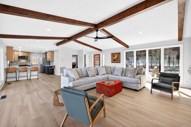 13 Ensenada Lane, Hot Springs Village, AR 71909