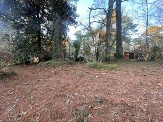 2776 Santa Barbara Drive NW, Atlanta, GA 30318