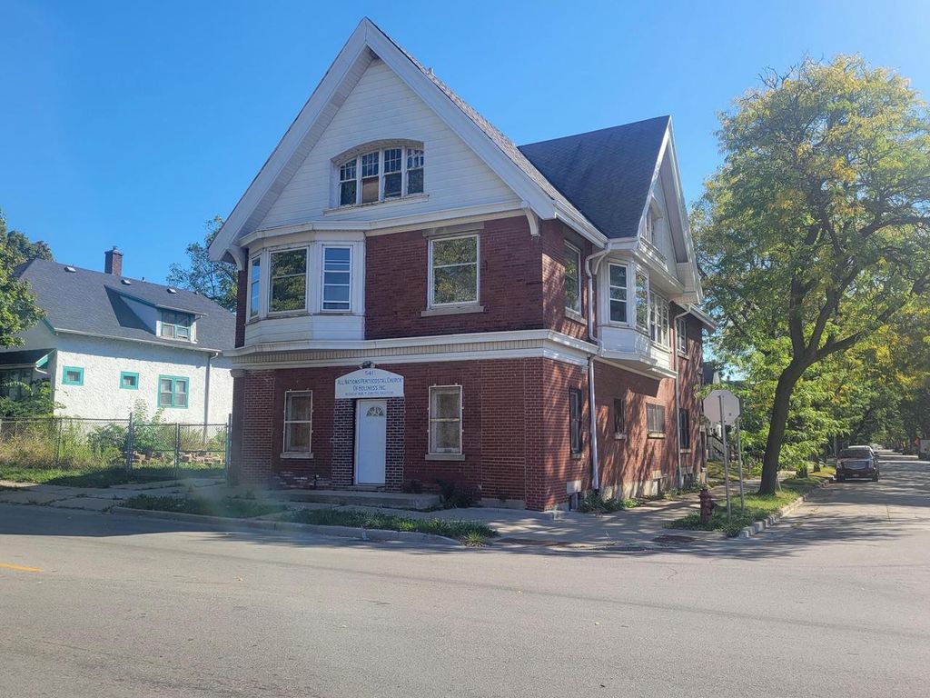 539 W Burleigh STREET, Milwaukee, WI 53212