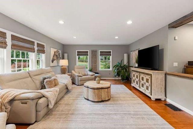 8 Sergeant Roode Ln., Middleton, MA 01949