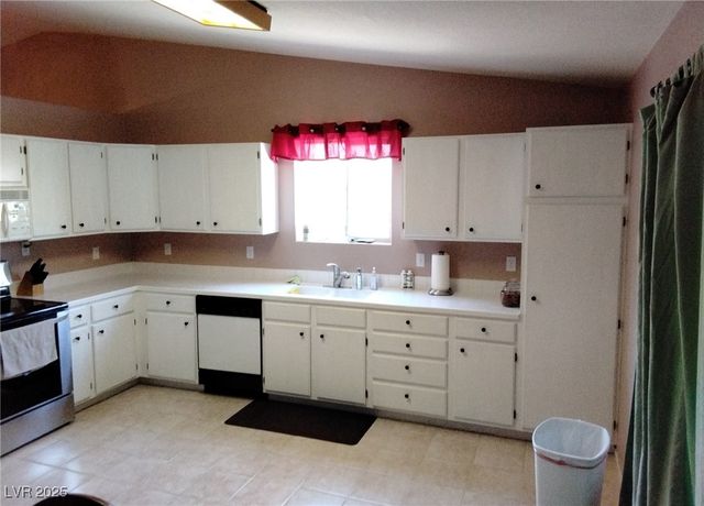 1791 South Highland Avenue, Pahrump, NV 89048