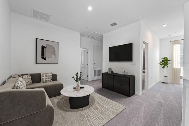 4678 INNER WORLD LANE, Wesley Chapel, FL 33543