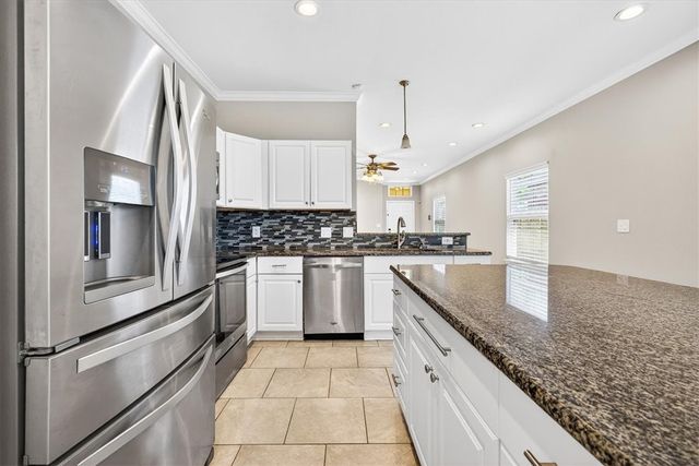 3005 Las Brisas St, Corpus Christi, TX 78414