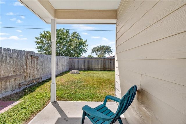 3005 Las Brisas St, Corpus Christi, TX 78414