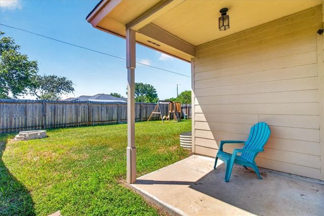 3005 Las Brisas St, Corpus Christi, TX 78414
