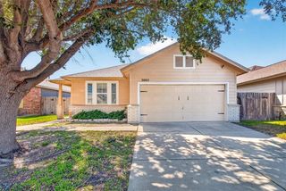 3005 Las Brisas St, Corpus Christi, TX 78414