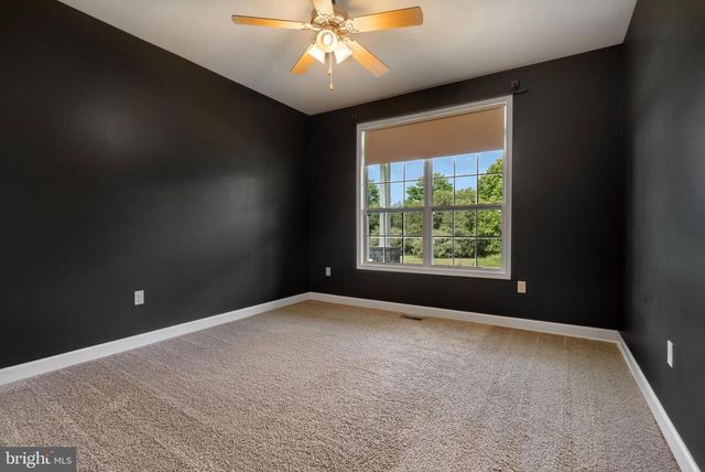 50 LAMAR LN, Shepherdstown, WV 25443