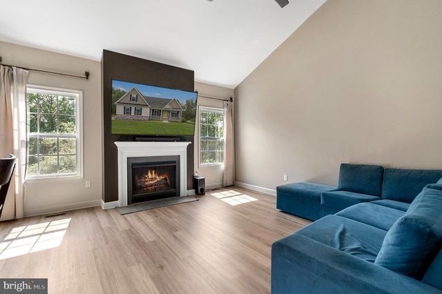 50 LAMAR LN, Shepherdstown, WV 25443