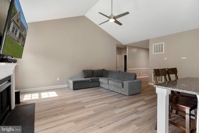 50 LAMAR LN, Shepherdstown, WV 25443