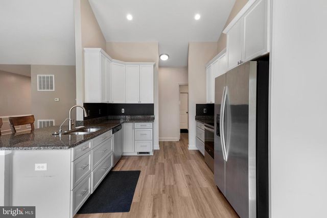 50 LAMAR LN, Shepherdstown, WV 25443