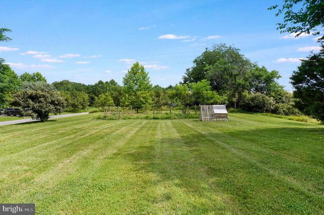 50 LAMAR LN, Shepherdstown, WV 25443
