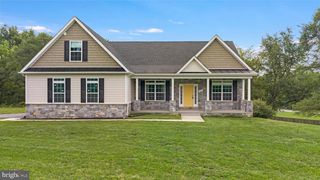 50 LAMAR LN, Shepherdstown, WV 25443