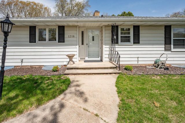 1318 OREGON STREET, Green Bay, WI 54303