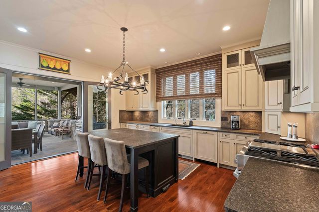 2501 Dicks Creek Road, Clarkesville, GA 30523