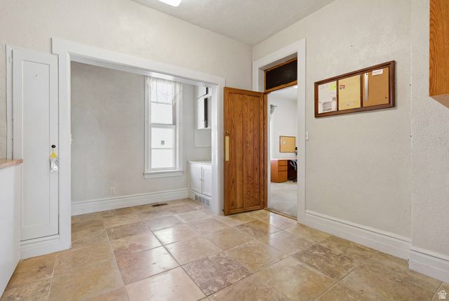 201 W MAIN ST, American Fork, UT 84003