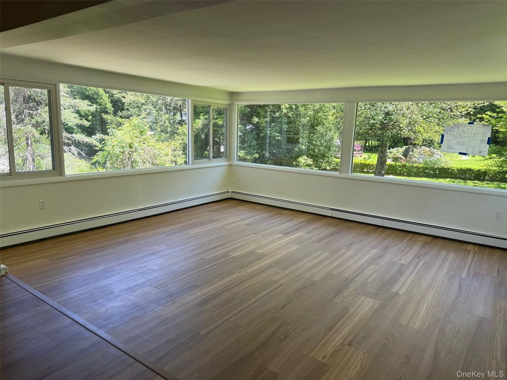135 Worthington Road, White Plains, NY 10607 — photo 3