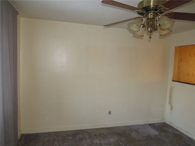 1252 Brinton Rd, Braddock Hills, PA 15221