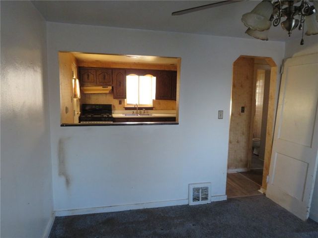 1252 Brinton Rd, Braddock Hills, PA 15221