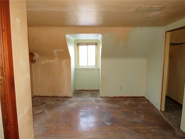 1252 Brinton Rd, Braddock Hills, PA 15221