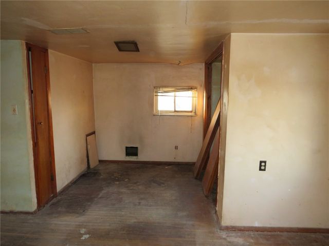 1252 Brinton Rd, Braddock Hills, PA 15221