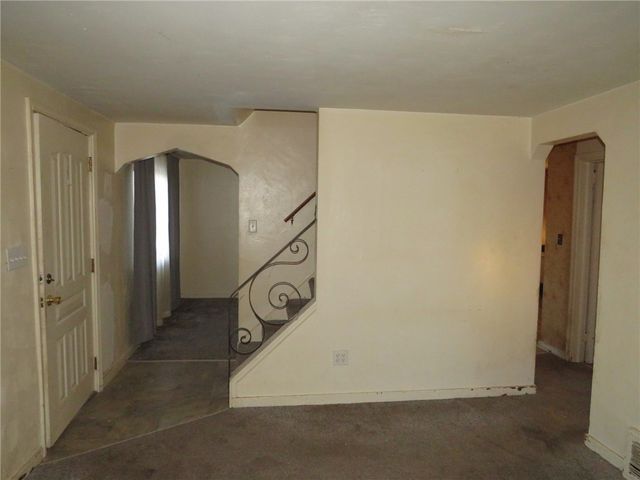 1252 Brinton Rd, Braddock Hills, PA 15221