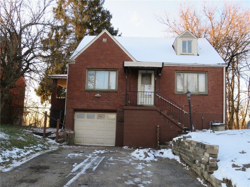 1252 Brinton Rd, Braddock Hills, PA 15221