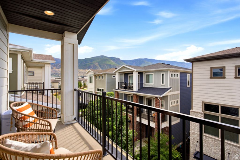 69 N RIO GRAND AVE, Farmington, UT 84025 — photo 4