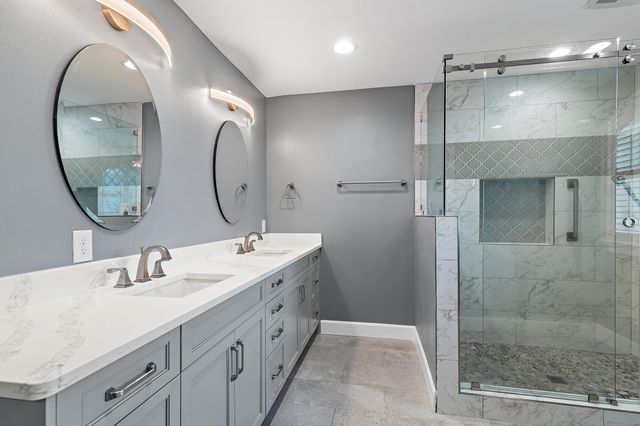 138 W Country Club Drive, Destin, FL 32541