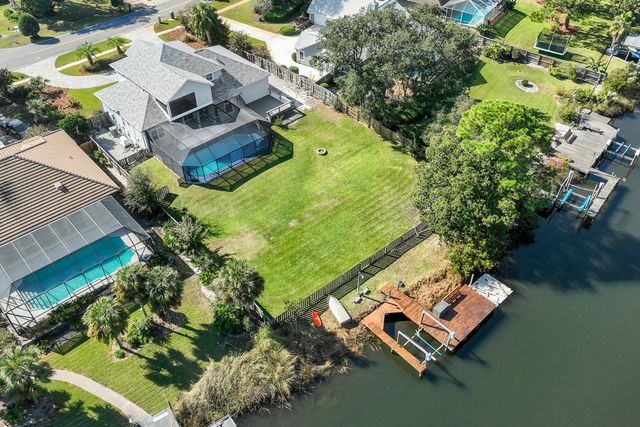 138 W Country Club Drive, Destin, FL 32541