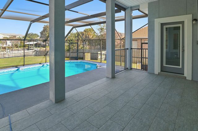 138 W Country Club Drive, Destin, FL 32541