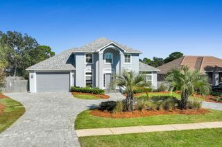 138 W Country Club Drive, Destin, FL 32541