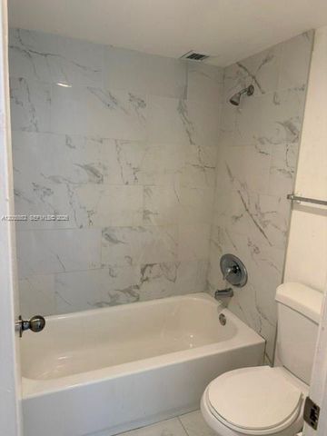 7031 Environ Blvd 221, Lauderhill, FL 33319