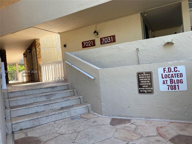 7031 Environ Blvd 221, Lauderhill, FL 33319