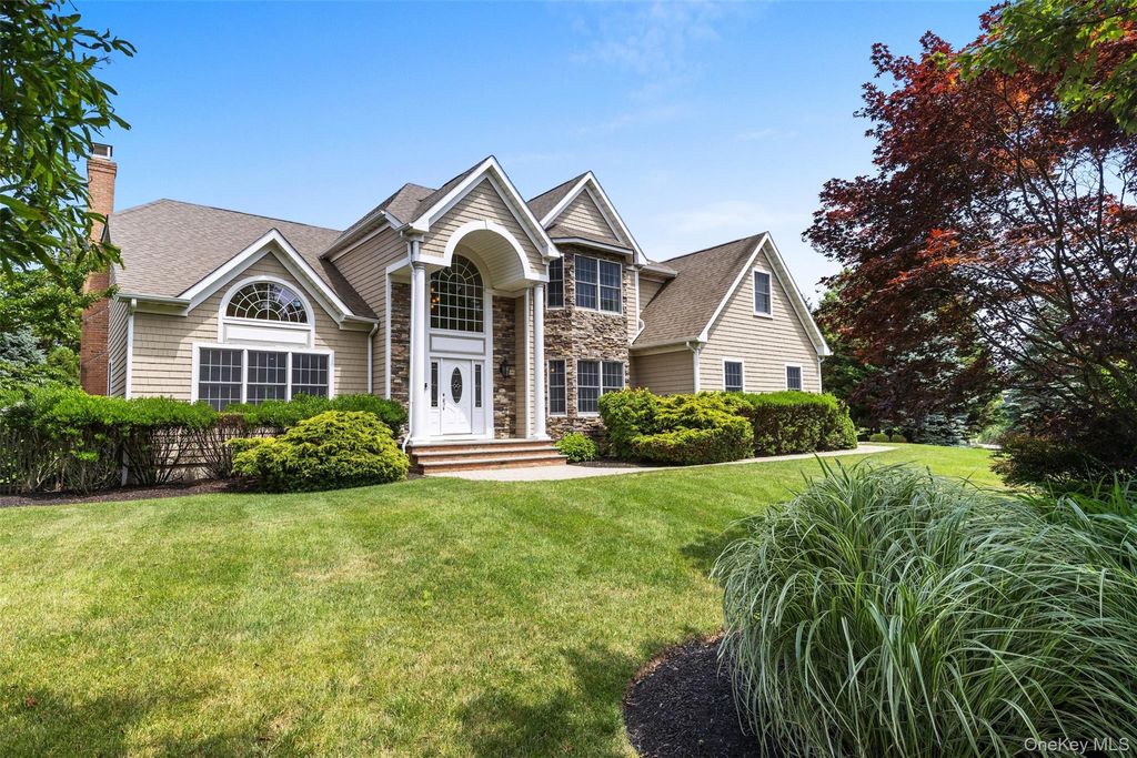 90 Caiola Court, Greenport, NY 11944