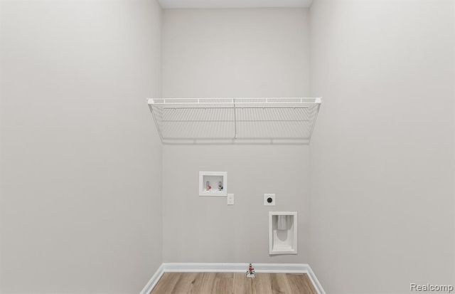 16104 Conifer Lane, Clinton Township, MI 48038