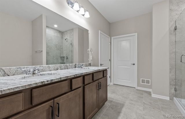 16104 Conifer Lane, Clinton Township, MI 48038