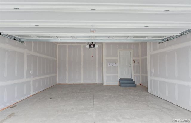 16104 Conifer Lane, Clinton Township, MI 48038