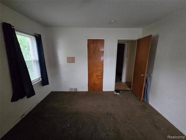 1402 Magnolia Drive, Inkster, MI 48141