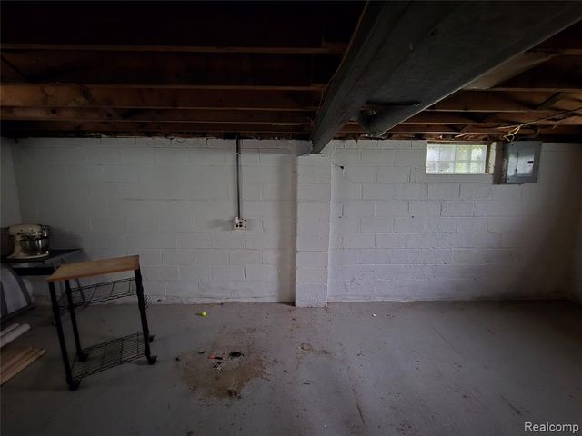 1402 Magnolia Drive, Inkster, MI 48141
