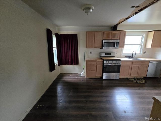 1402 Magnolia Drive, Inkster, MI 48141