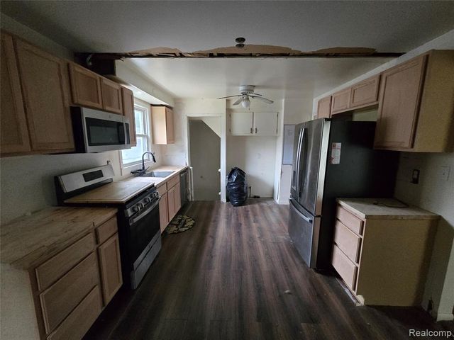 1402 Magnolia Drive, Inkster, MI 48141