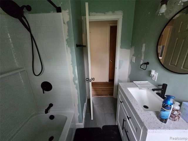 1402 Magnolia Drive, Inkster, MI 48141