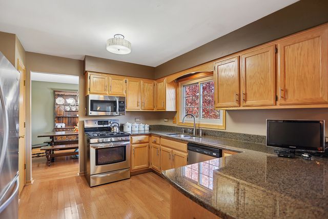 8836 Clifton Lane, Tinley Park, IL 60487