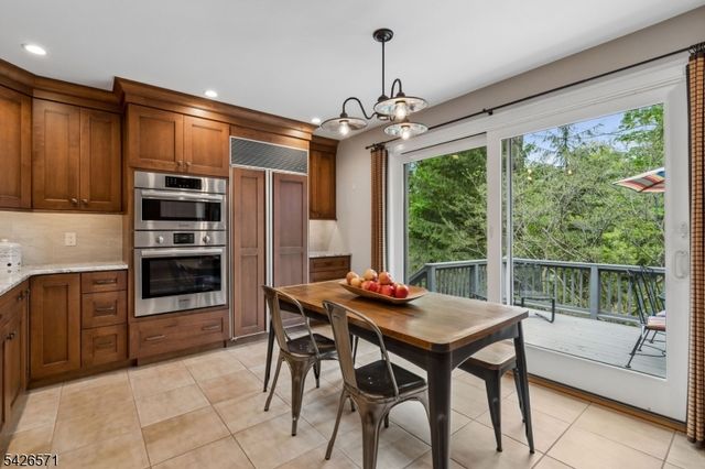 27 Hillside Ter, New Providence Boro, NJ 07901