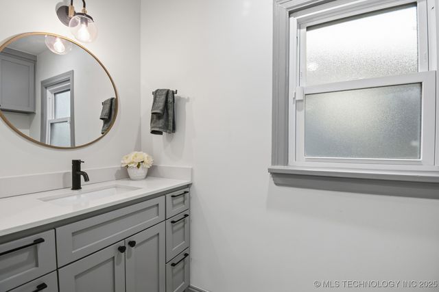 2550 E 17th Street, Tulsa, OK 74104