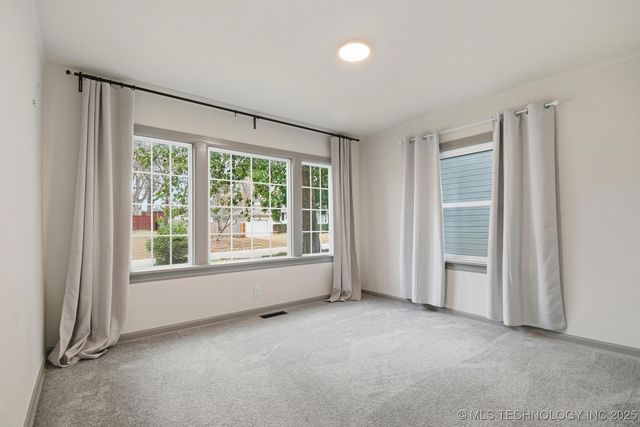 2550 E 17th Street, Tulsa, OK 74104