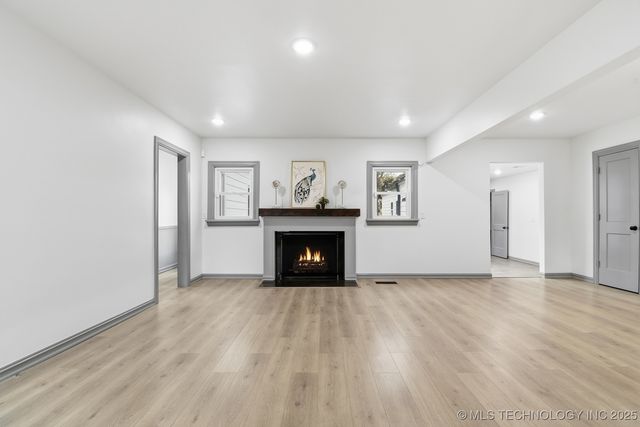 2550 E 17th Street, Tulsa, OK 74104