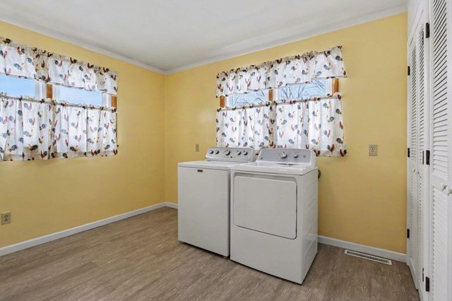22835 US Highway 12, Edwardsburg, MI 49112